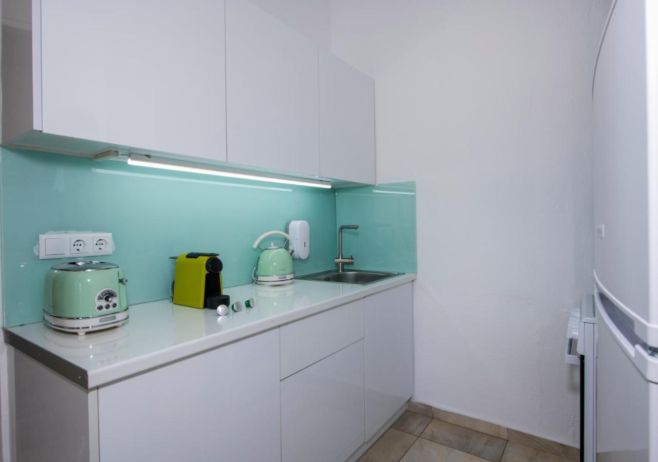Lucky Suites (Adults Only) Resmo Dış mekan fotoğraf