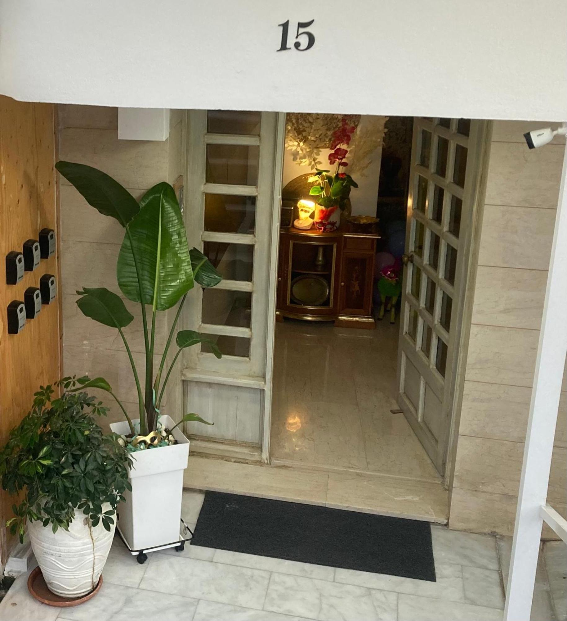 Lucky Suites (Adults Only) Resmo Dış mekan fotoğraf