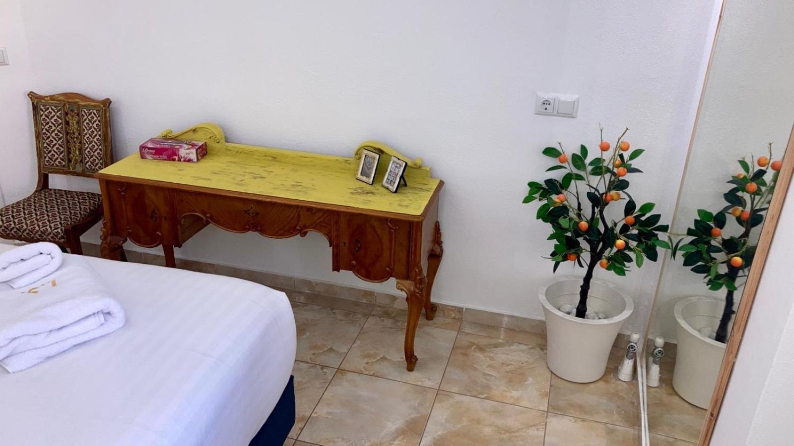 Lucky Suites (Adults Only) Resmo Dış mekan fotoğraf
