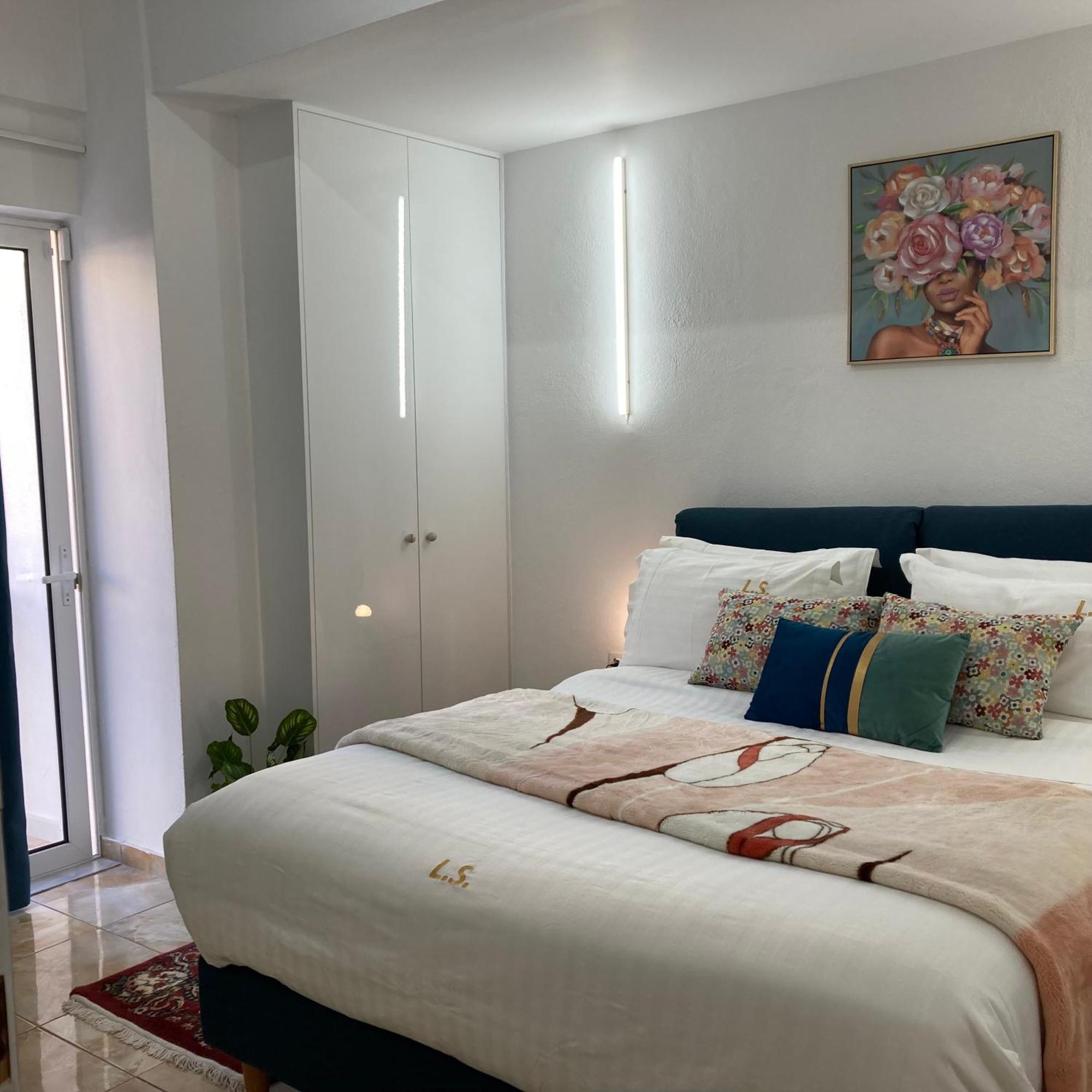 Lucky Suites (Adults Only) Resmo Dış mekan fotoğraf